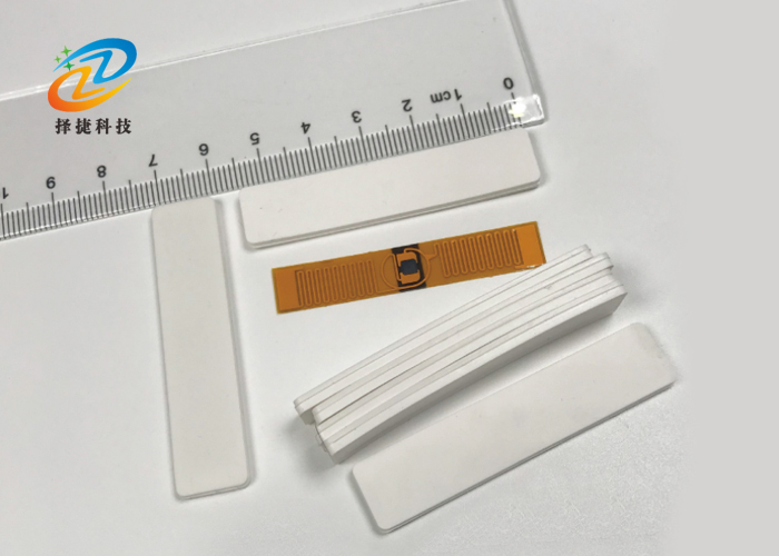 洗衣RFID标签 55*12mm产品实拍展示图五