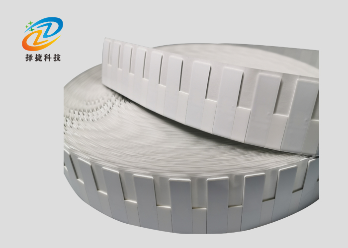 柔性抗金属智能标签可打印美标ZJ-F5015实拍展示图