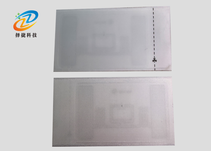 RFID缎带织唛服装标签ZJ7040产品实拍展示图