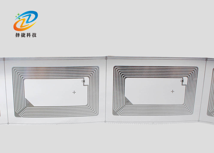 高频Wet inlay射频标签FM1108 86*54mm产品实拍展示图二