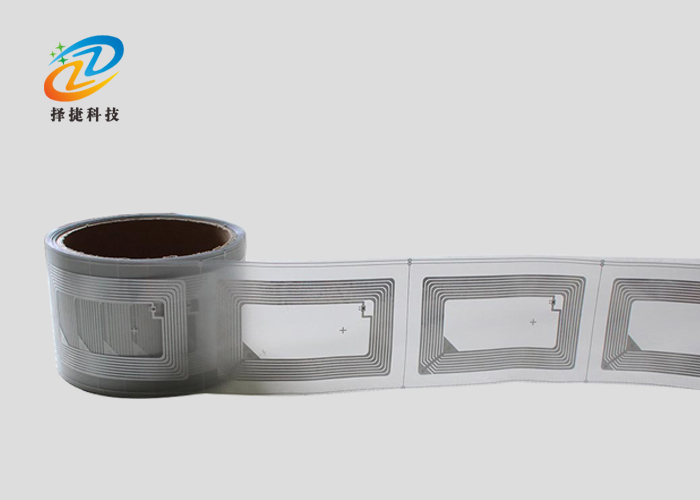 高频Wet inlay射频标签FM1108 86*54mm产品实拍展示图四